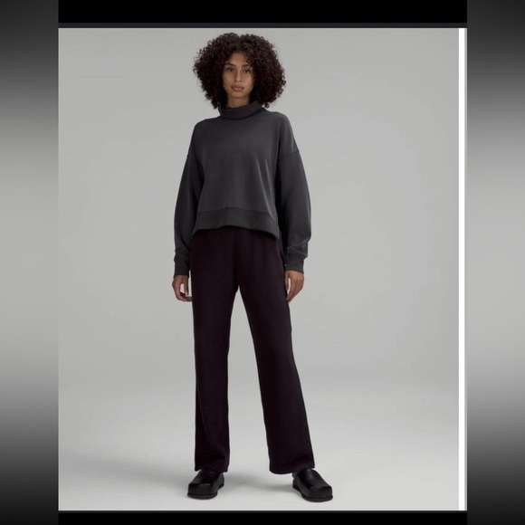 Lululemon Softstreme Turtleneck Pullover in Black - Picture 4 of 16